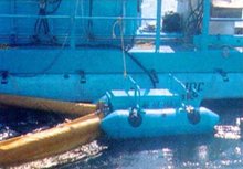 動(dòng)態(tài)斜面式收油機(jī) 動(dòng)態(tài)斜面式收油機(jī)